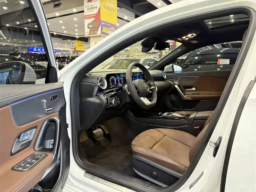 Mercedes-Benz A-Class 2024 из CN, фото 4
