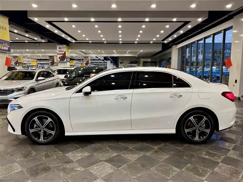 Mercedes-Benz A-Class 2024 из CN, фото 9