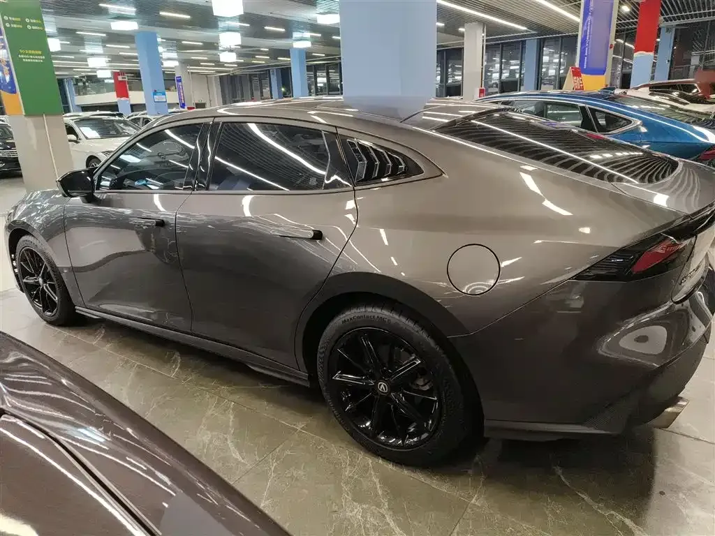 Changan UNI-V 2023 из CN, фото 5