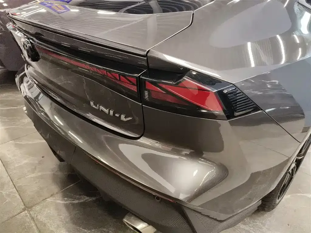 Changan UNI-V 2023 из CN, фото 8
