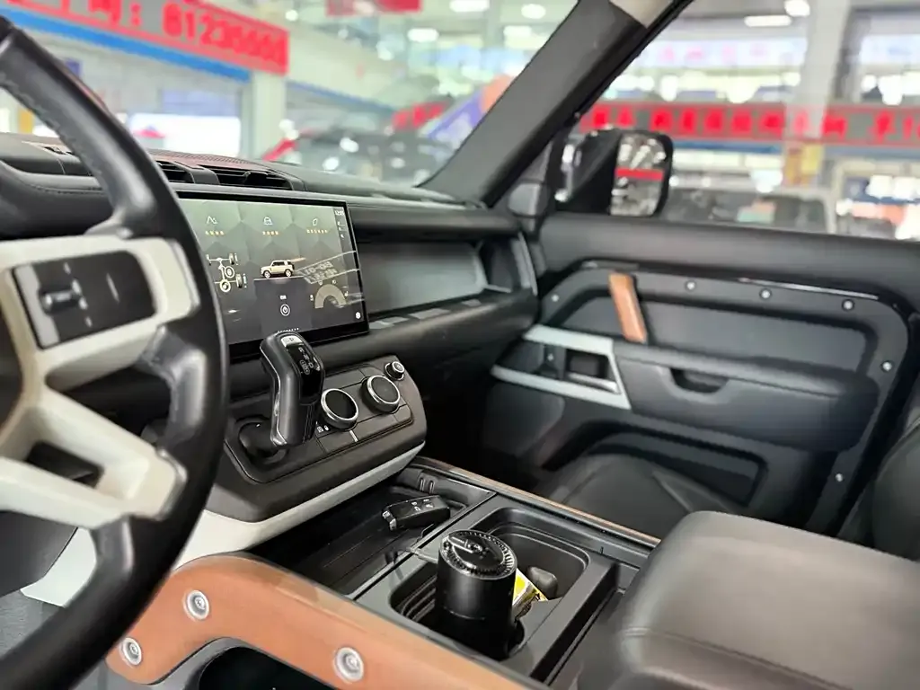 Land Rover Defender 2021 из CN, фото 10