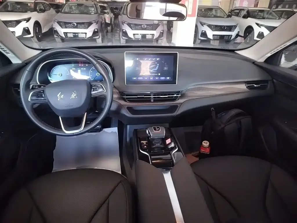 Hongqi E-QM5 2024 из CN, фото 10
