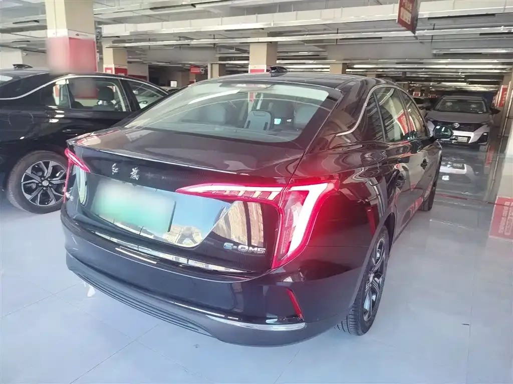Hongqi E-QM5 2024 из CN, фото 7