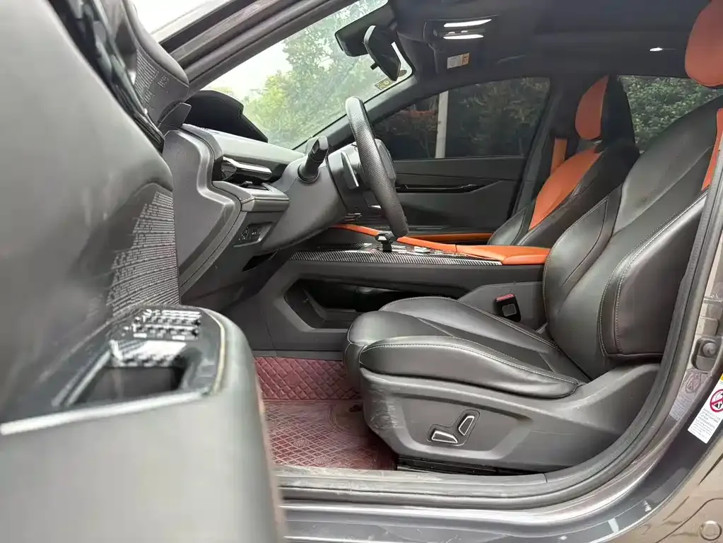 Changan UNI-V 2023 из CN, фото 6
