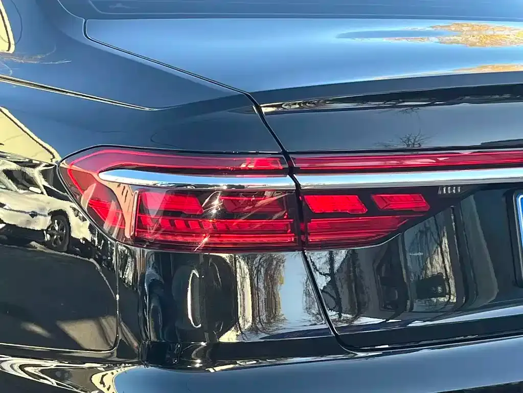 Audi A8 2021 из CN, фото 10
