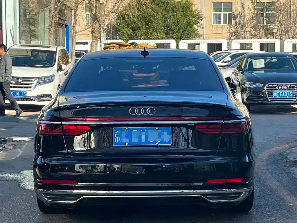 Audi A8 2021 из CN, фото 4