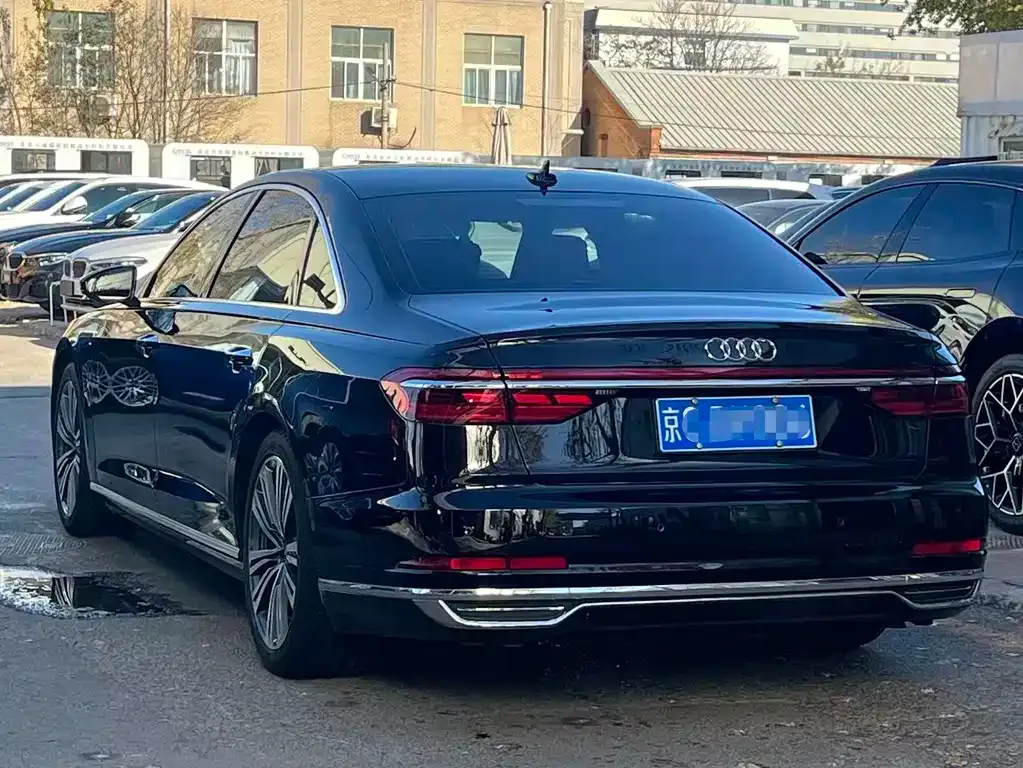 Audi A8 2021 из CN, фото 5