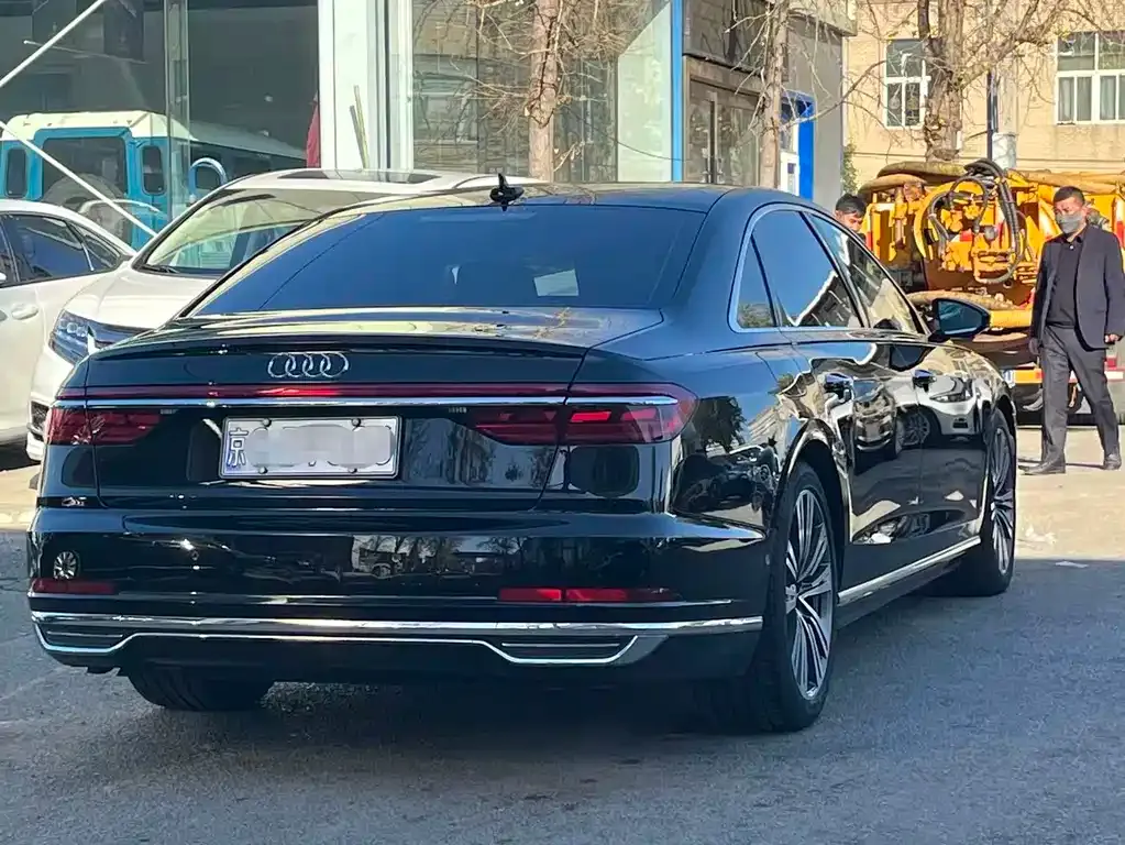 Audi A8 2021 из CN, фото 6