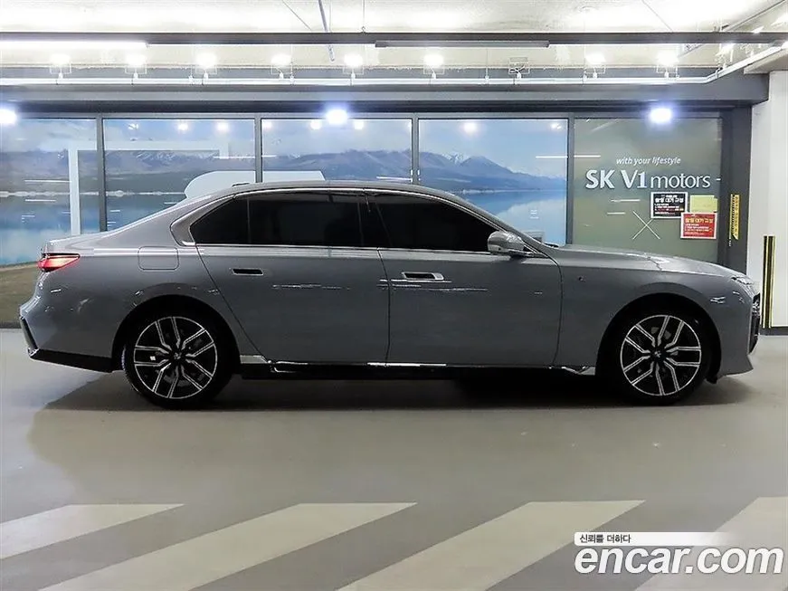 BMW 7-Series 2024 из KR, фото 3