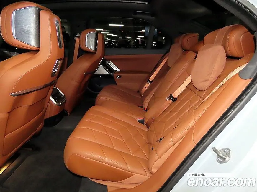 BMW 7-Series 2024 из KR, фото 7
