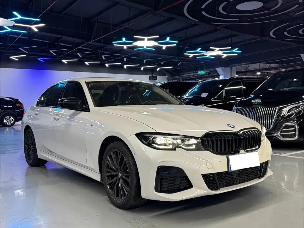 BMW 3 Series 2022 из CN, фото 3