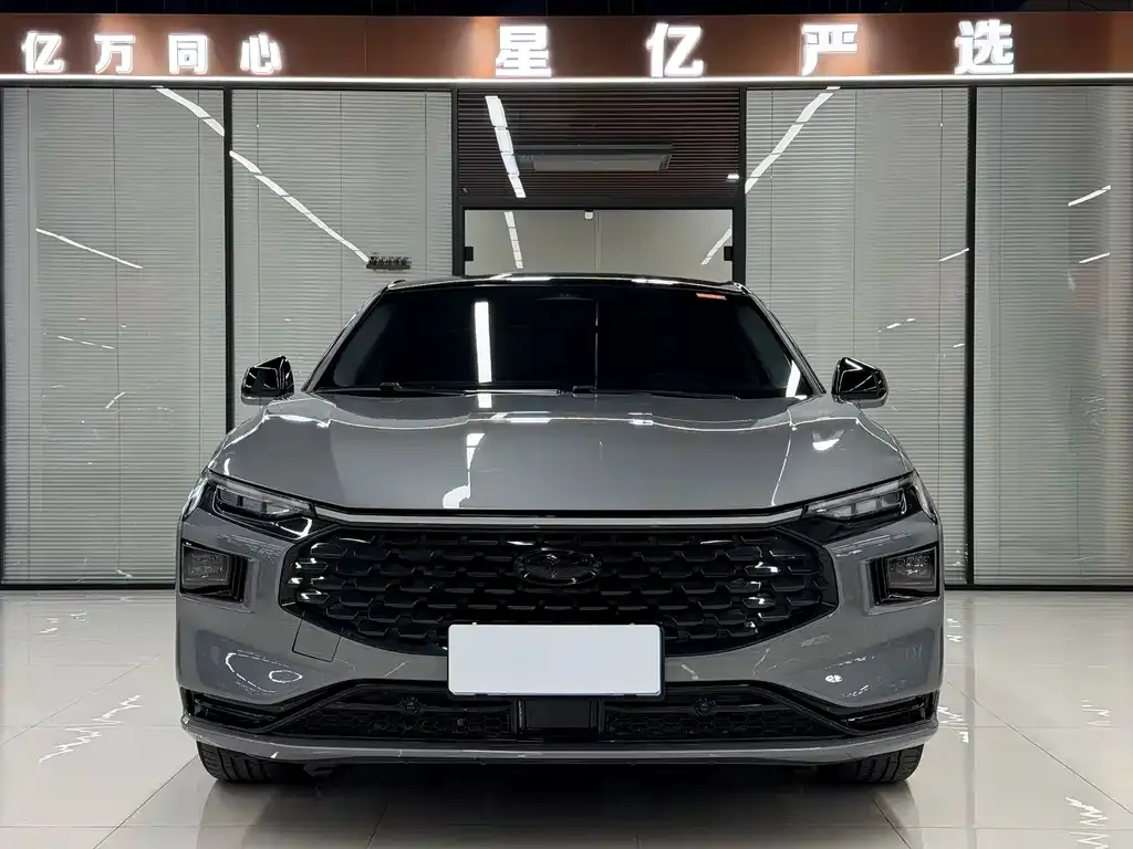 Ford Mondeo 2024 из CN, фото 2