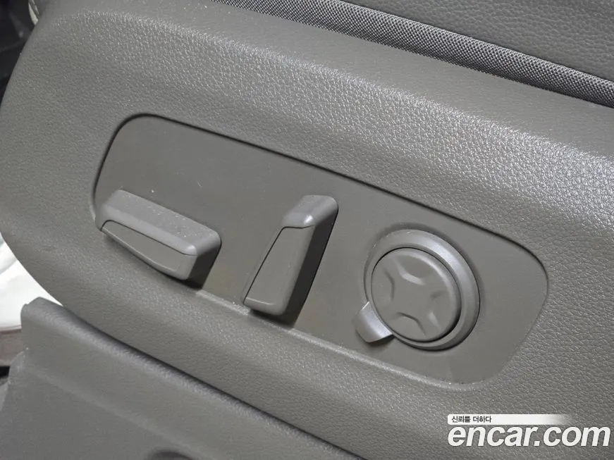 Kia Carnival — фото 7