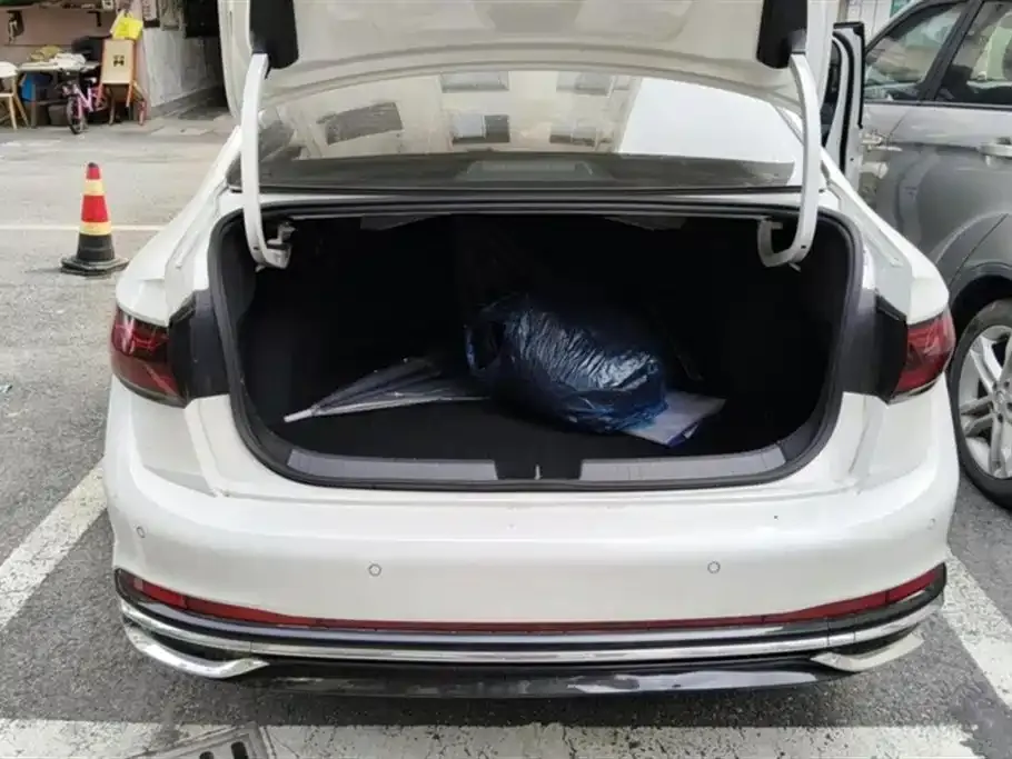 Volkswagen Sagitar 2023 из CN, фото 4