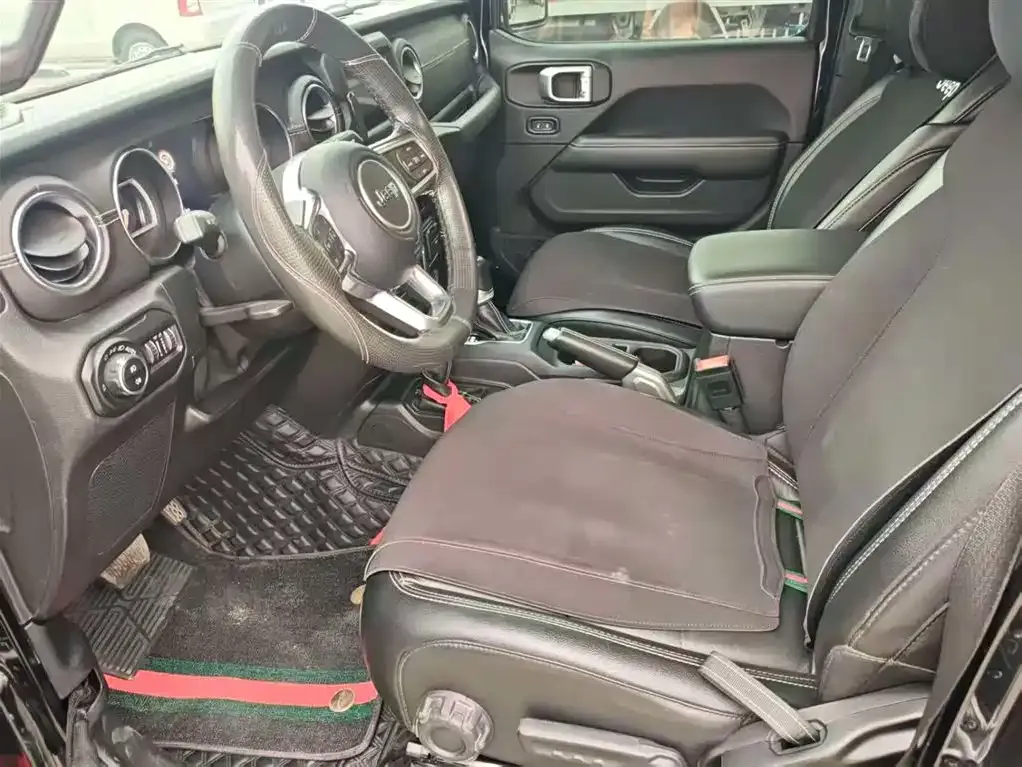 Jeep Wrangler 2021 из CN, фото 2