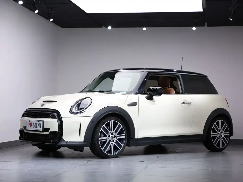 MINI Cooper (3-door) 2021 из CN, фото 1
