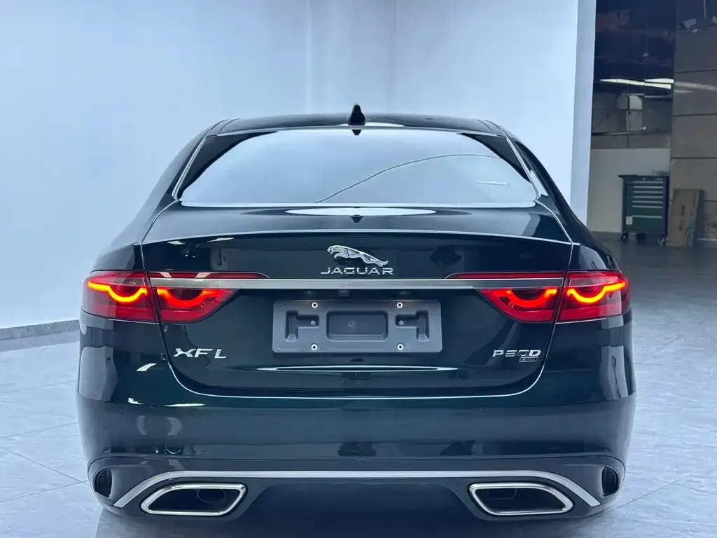 Jaguar XFL 2023 из CN, фото 8