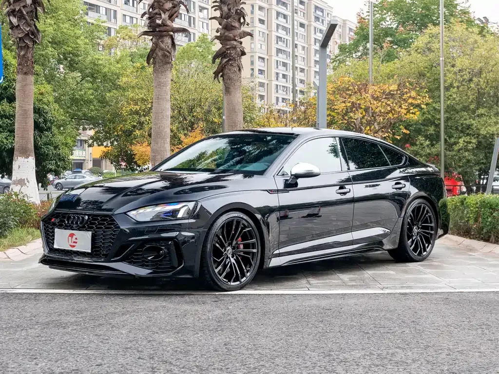 Audi RS 5 — фото 1