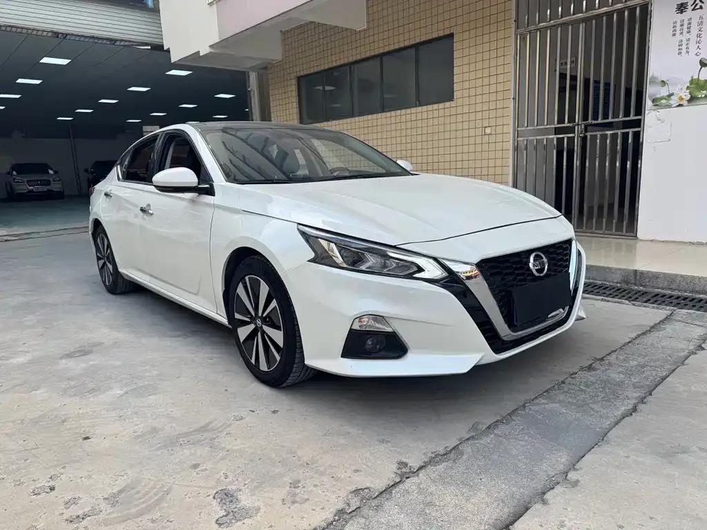 Nissan Teana 2022 из CN, фото 1