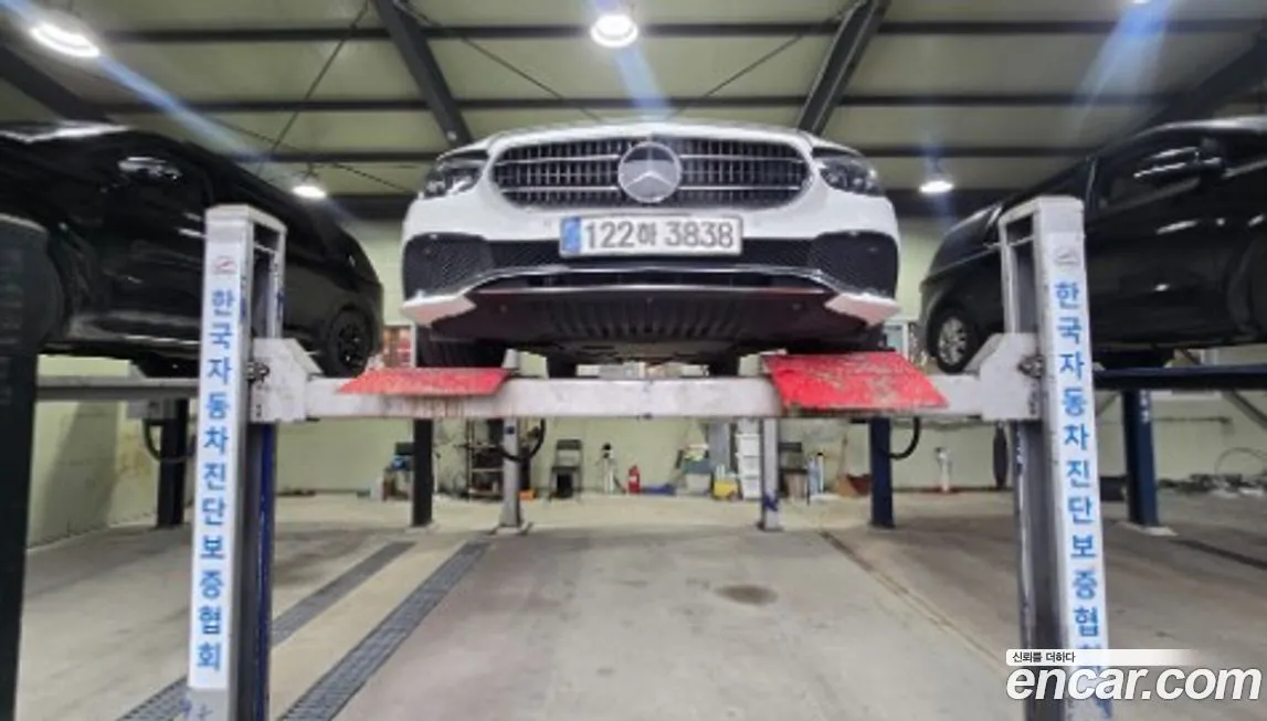 Mercedes-Benz E-Class 2021 из KR, фото 1