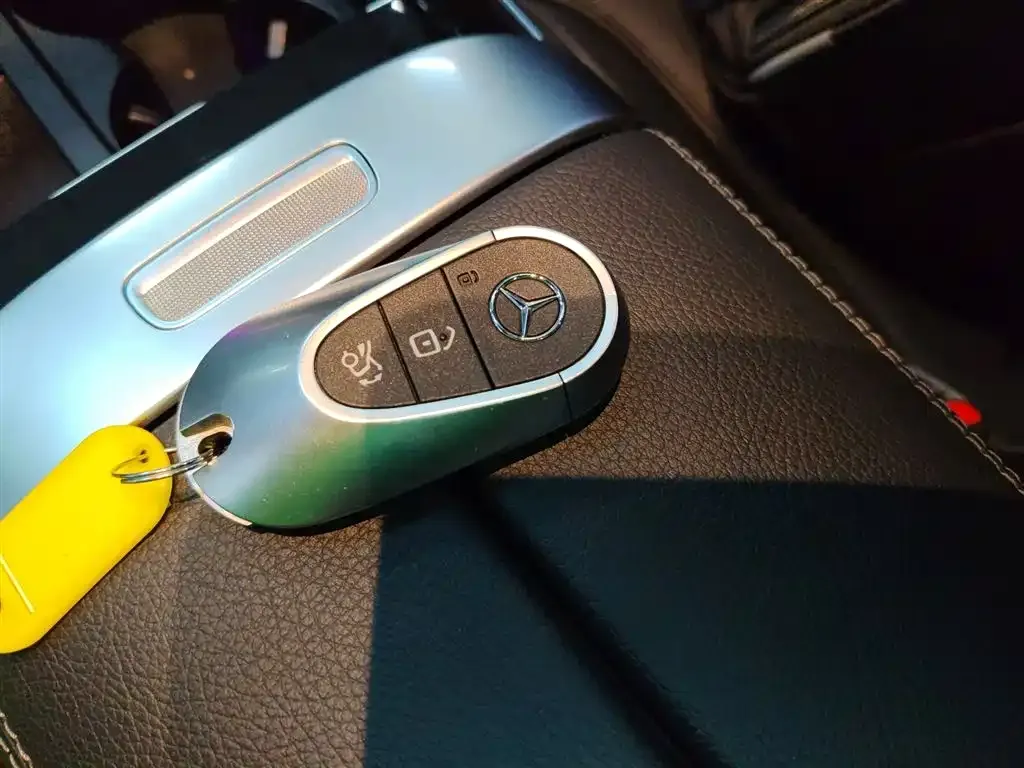 Mercedes-Benz C-Class 2023 из CN, фото 9