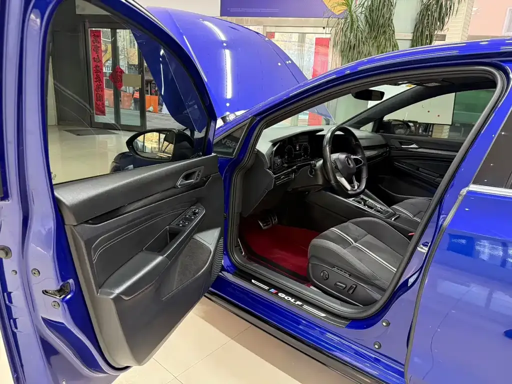 Volkswagen Golf 2021 из CN, фото 8