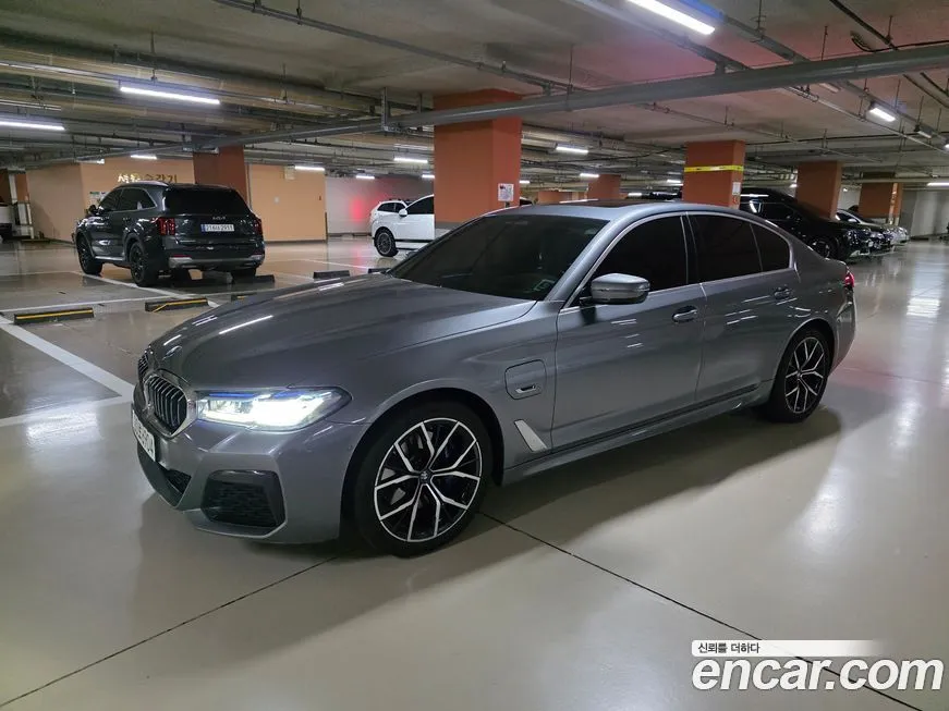 BMW 5-Series 2023 из KR, фото 3