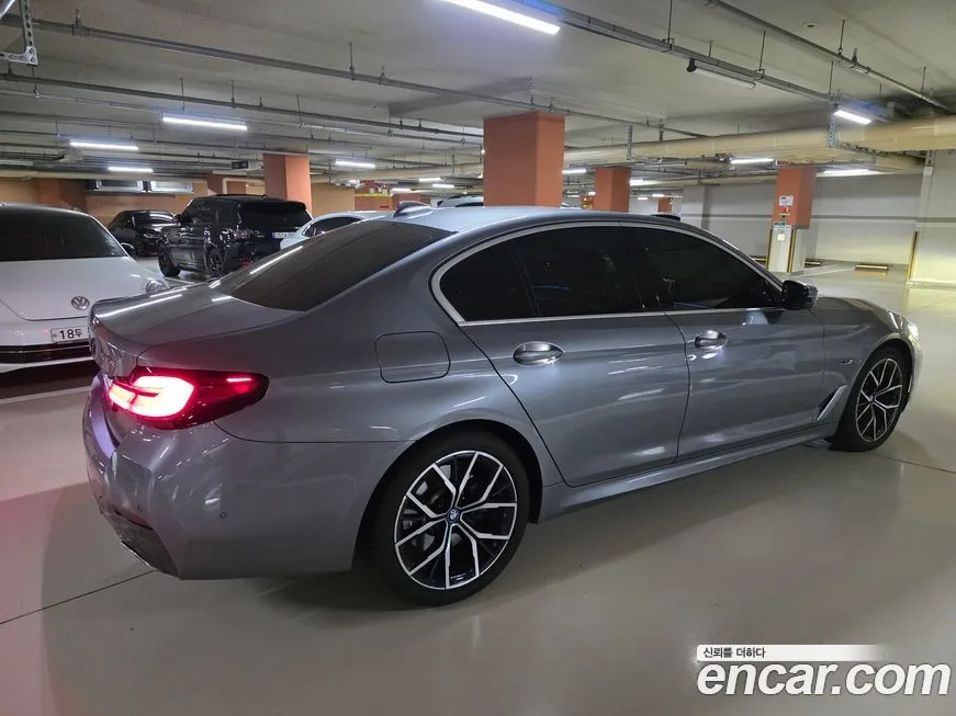 BMW 5-Series 2023 из KR, фото 4