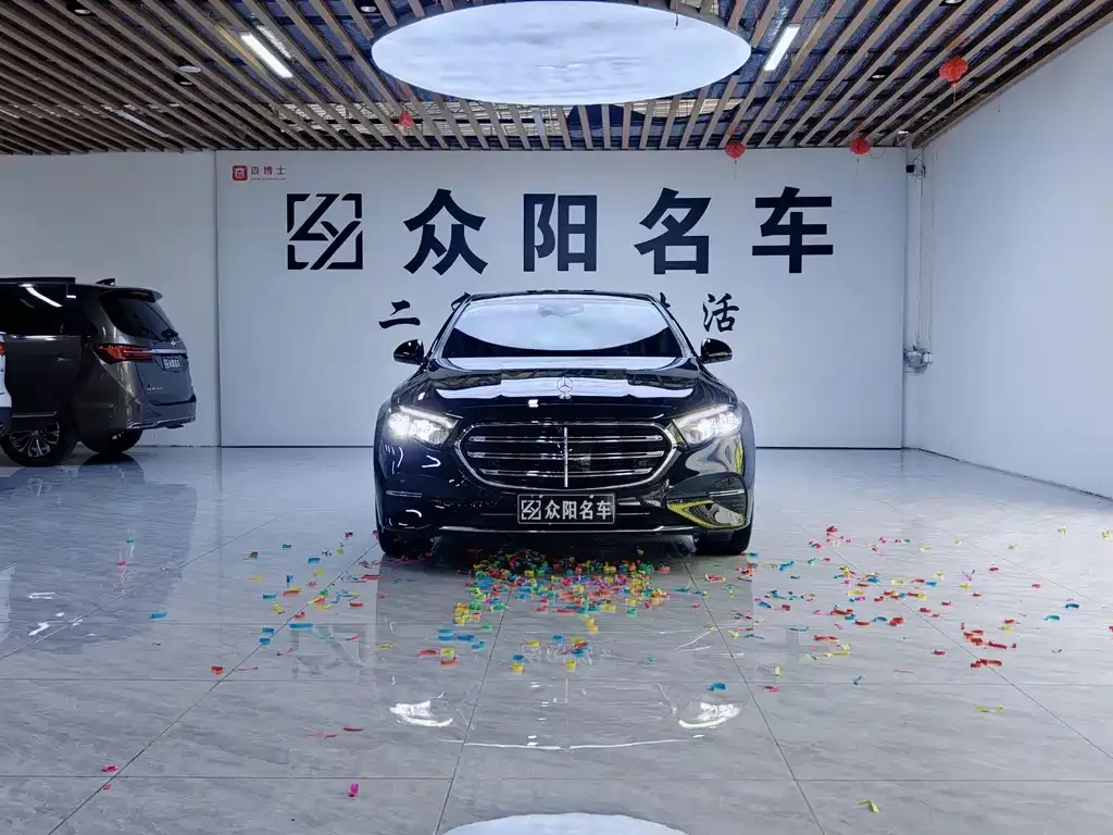 Mercedes-Benz E-Class 2024 из CN, фото 2