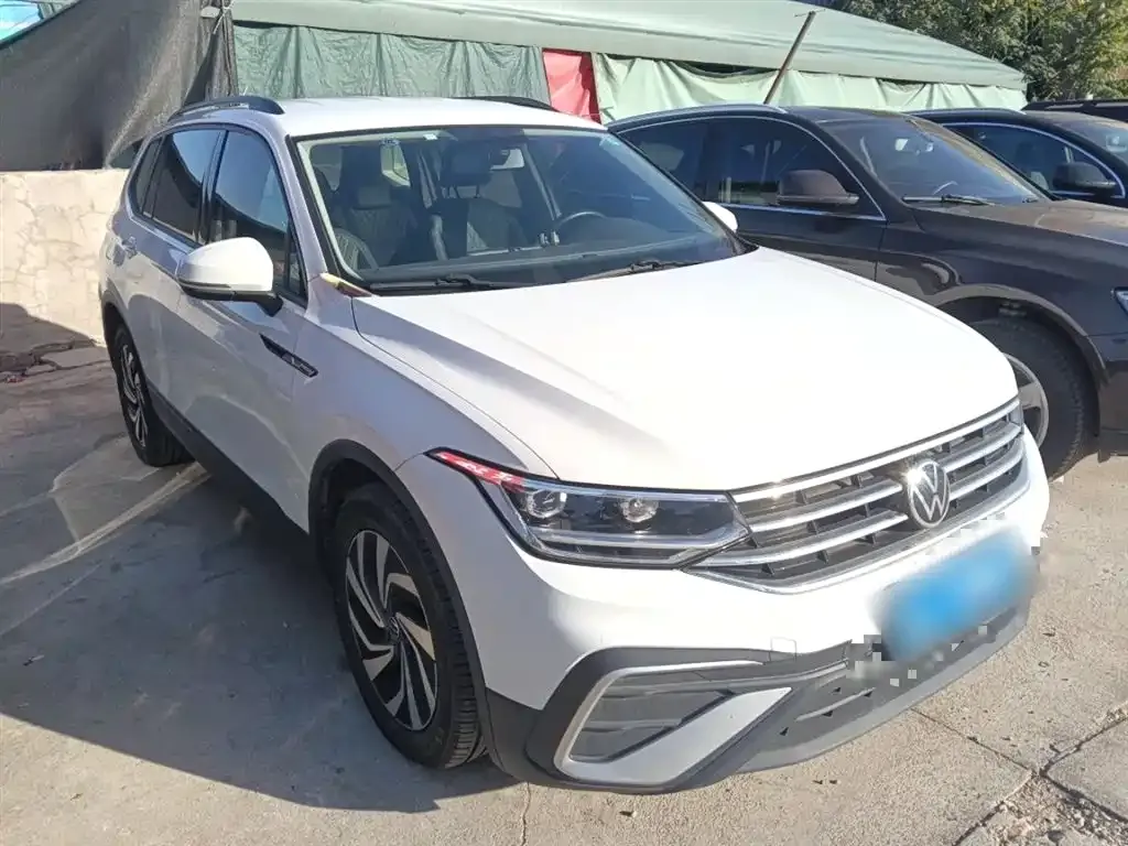 Volkswagen Tiguan L 2022 из CN, фото 4