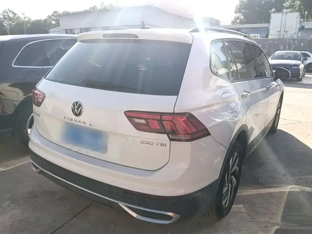 Volkswagen Tiguan L 2022 из CN, фото 7
