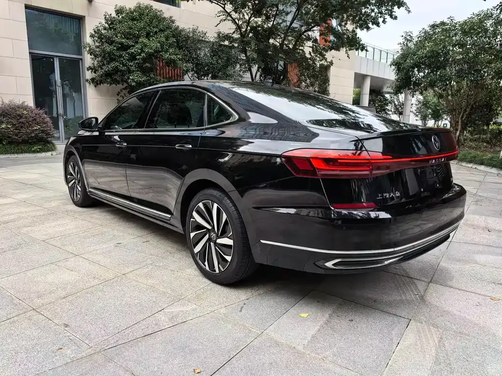 Volkswagen Passat 2022 из CN, фото 4