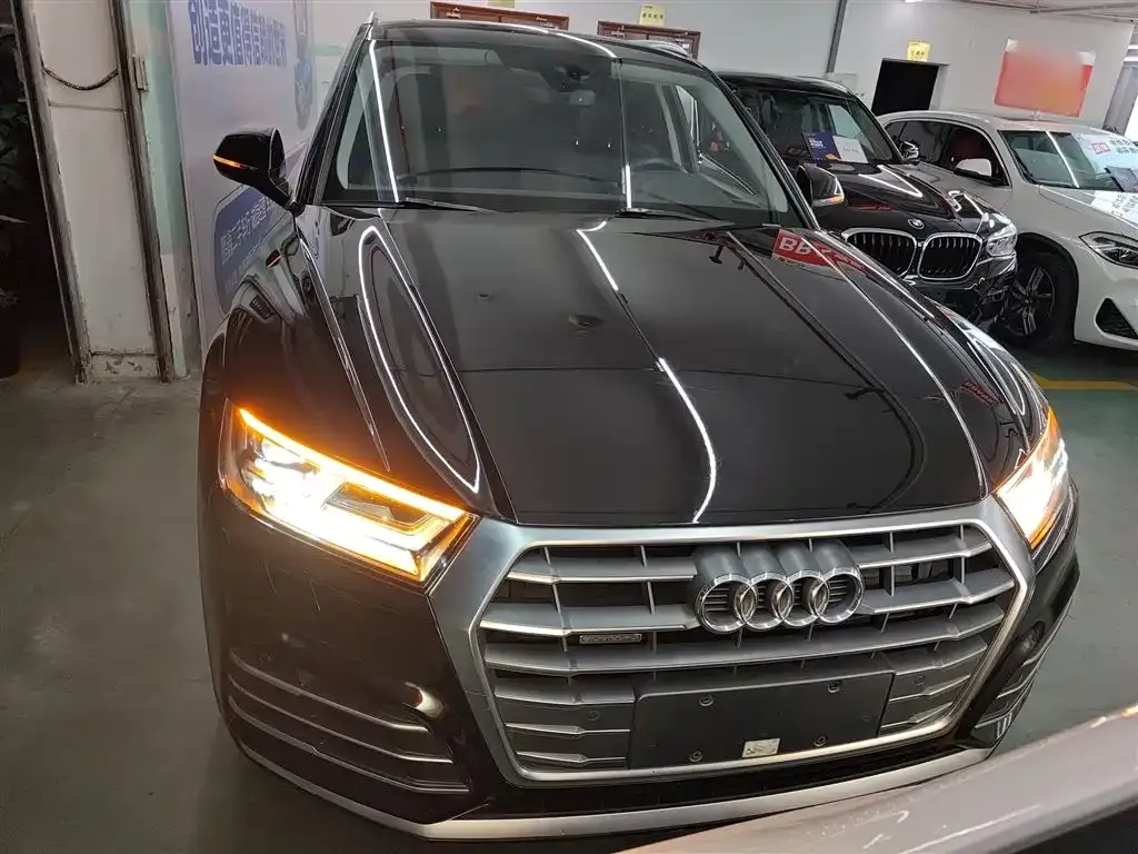 Audi Q5L 2021 из CN, фото 3
