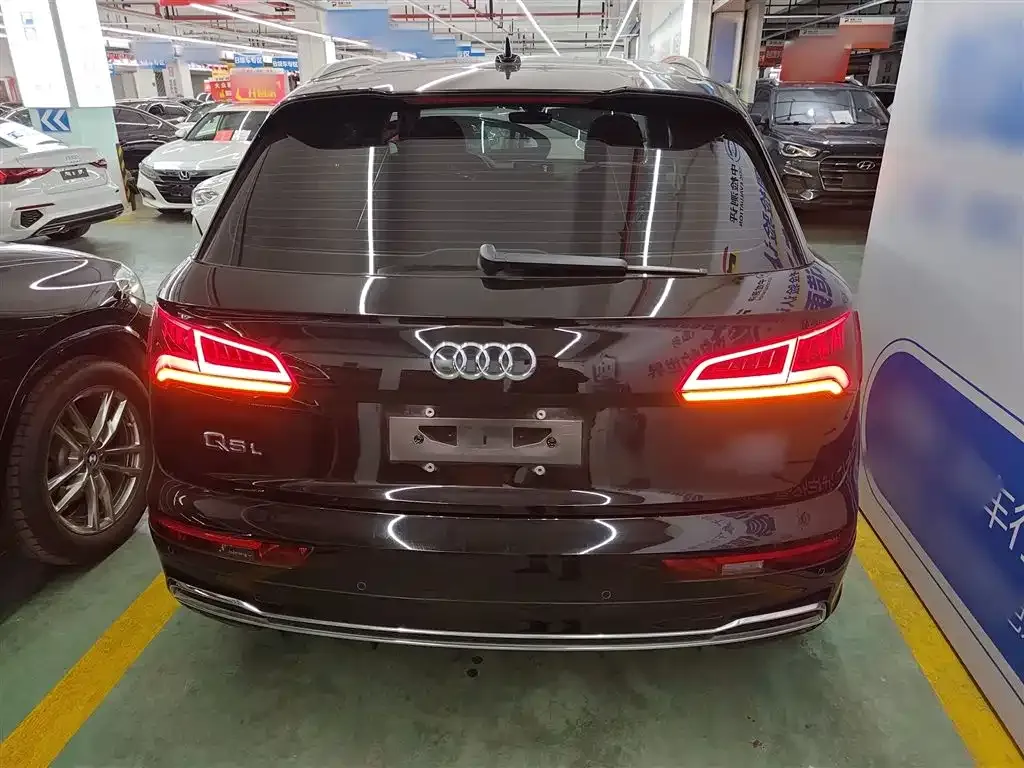 Audi Q5L 2021 из CN, фото 6