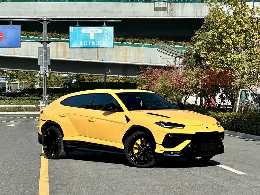 Lamborghini Urus 2023 из CN, фото 4