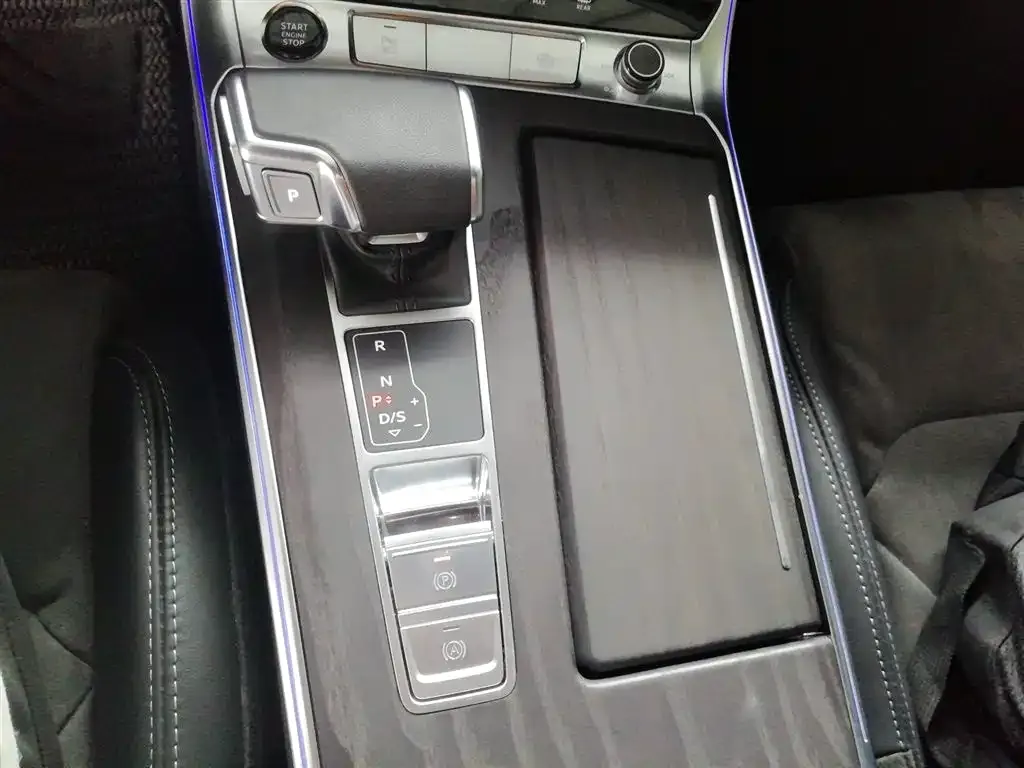 Audi A6L 2023 из CN, фото 6
