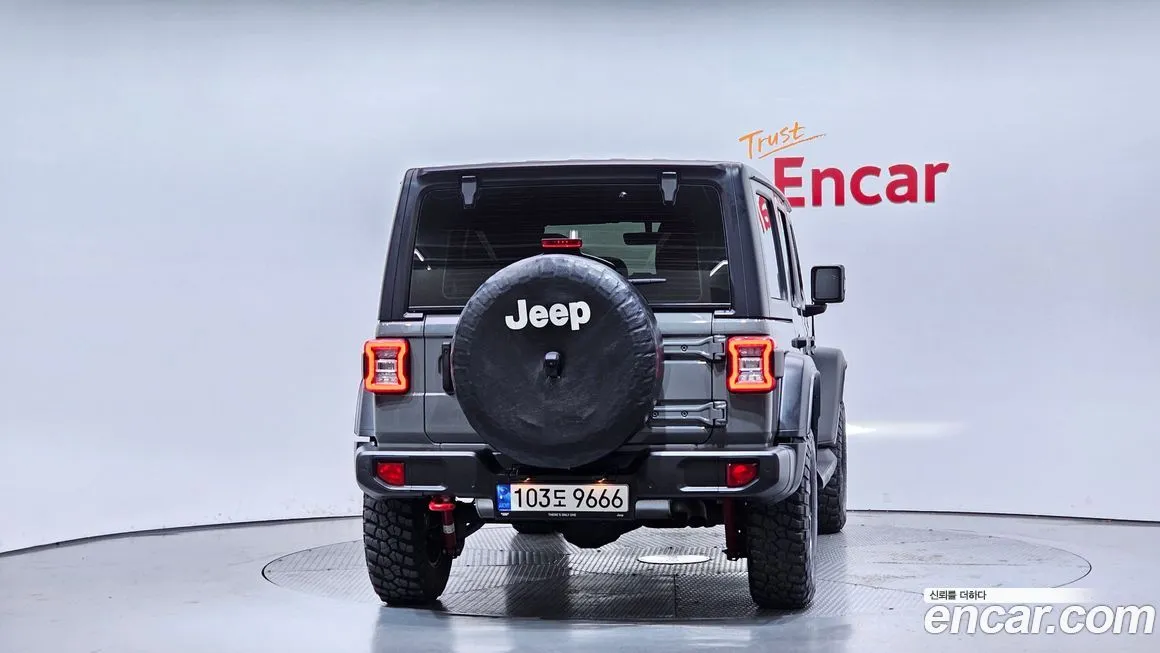 Jeep Wrangler 2022 из KR, фото 4