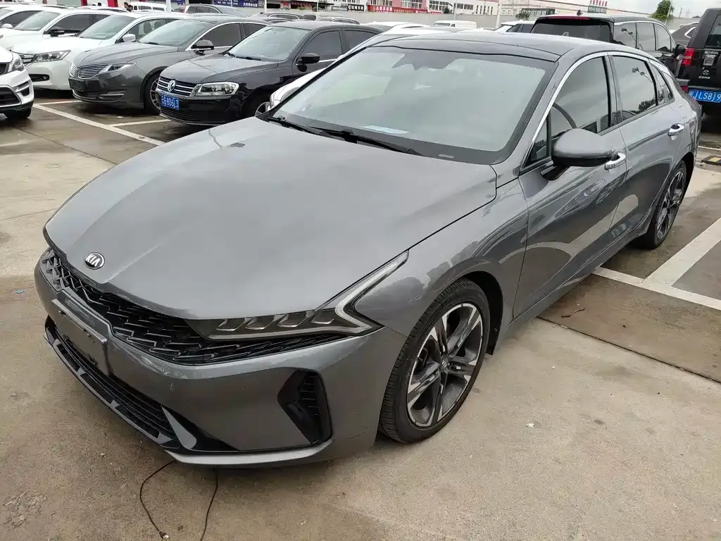 Kia K5 2021 из CN, фото 1
