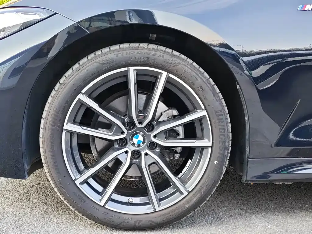 BMW 3 Series 2025 из CN, фото 9