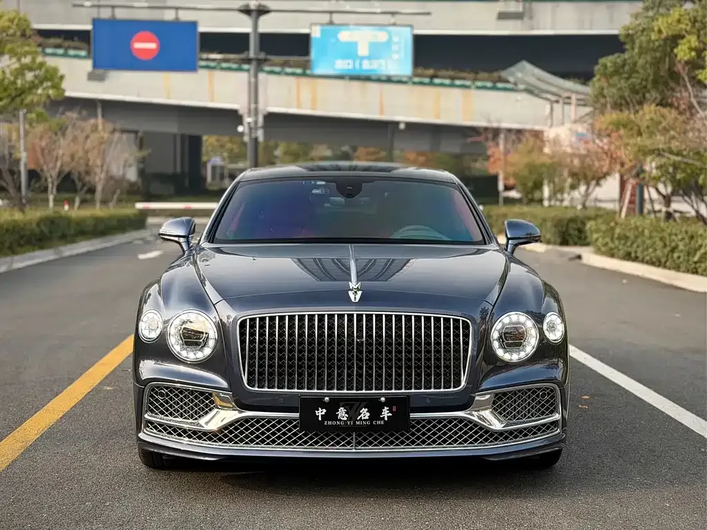 Bentley Flying Spur 2022 из CN, фото 2