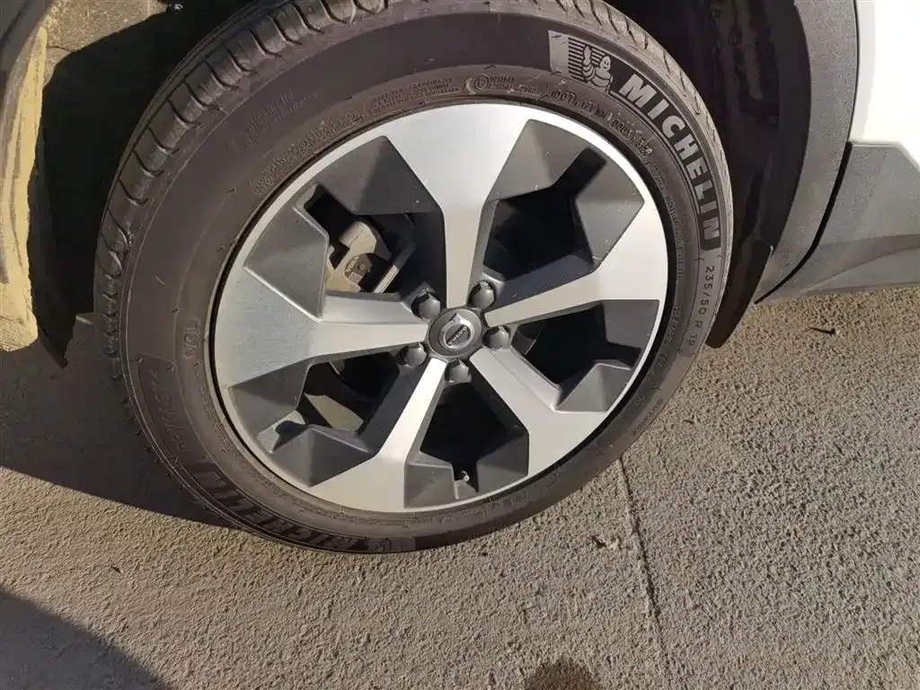 Volvo XC40 2022 из CN, фото 9
