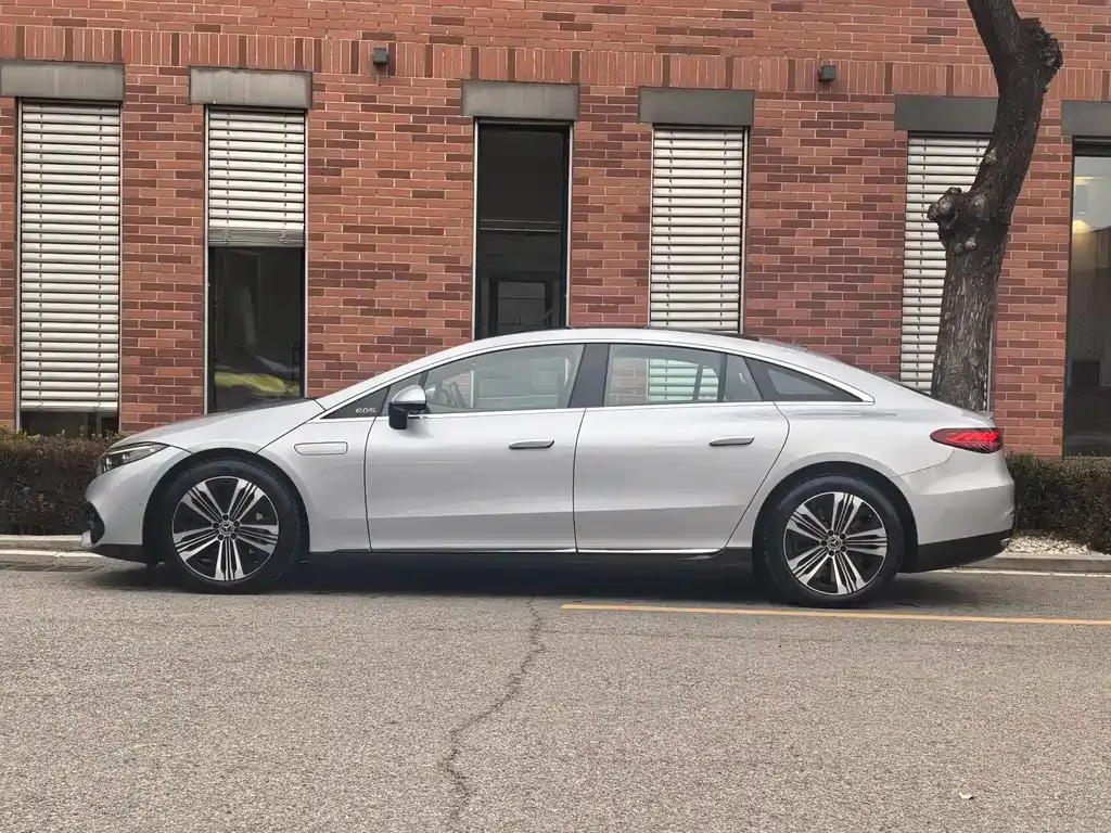 Mercedes-Benz EQS 2024 из CN, фото 2