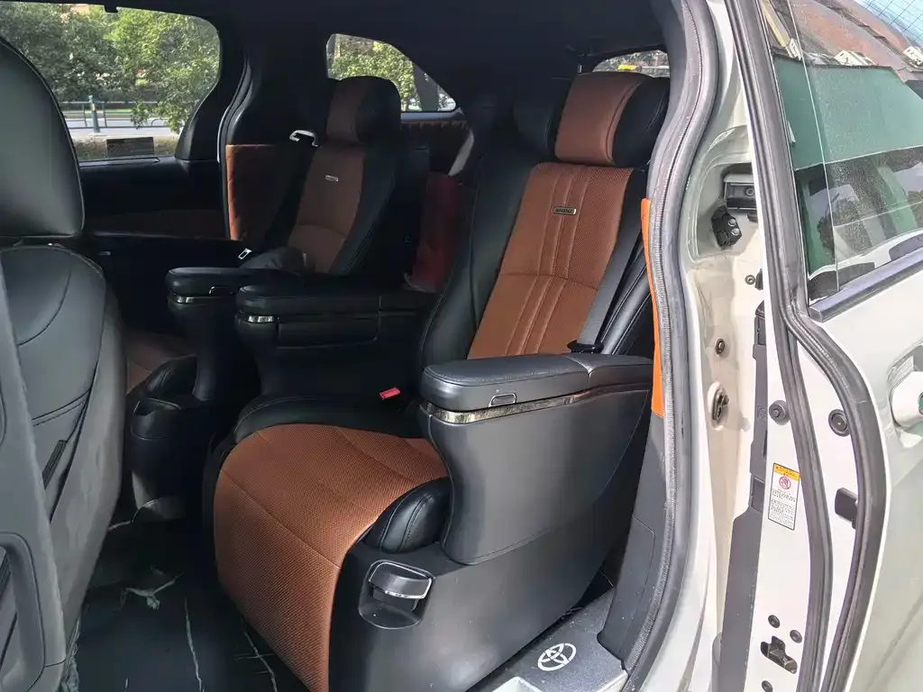 Toyota Sienna 2022 из CN, фото 8