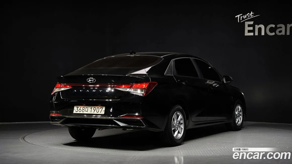 Hyundai AVANTE — фото 2