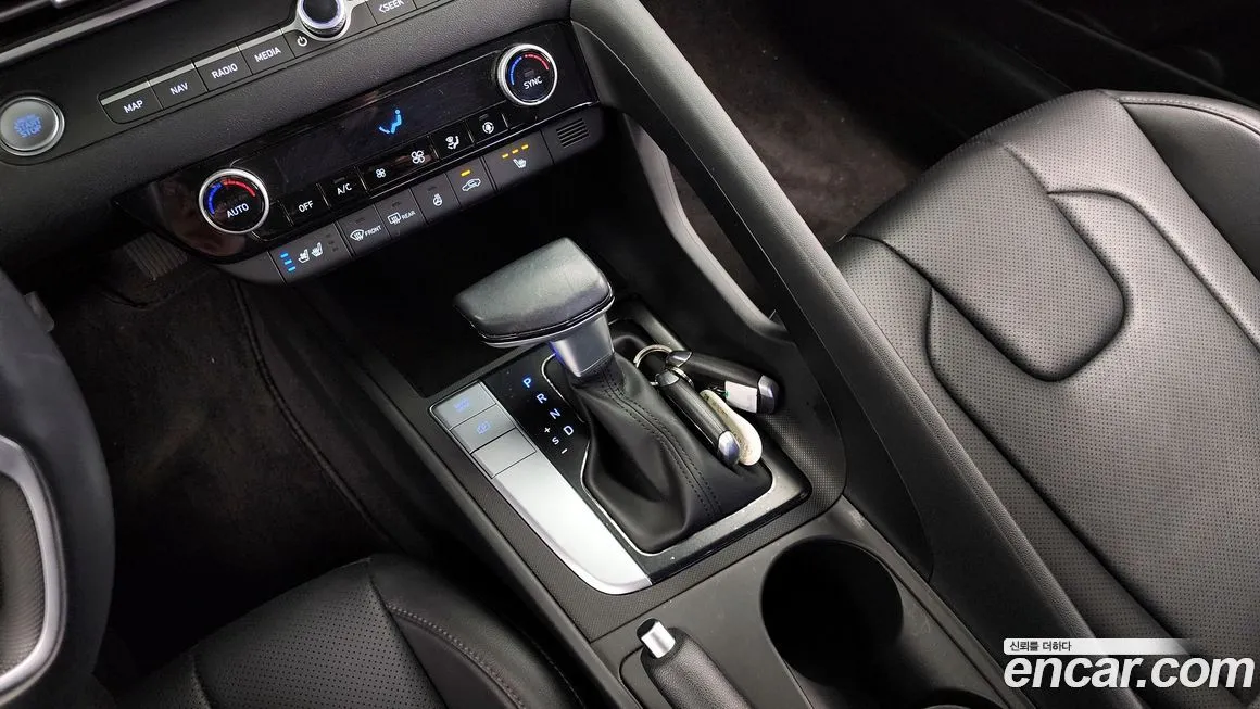 Hyundai AVANTE — фото 9