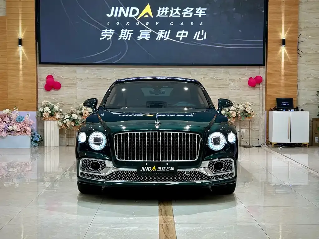 Bentley Flying Spur 2023 из CN, фото 1