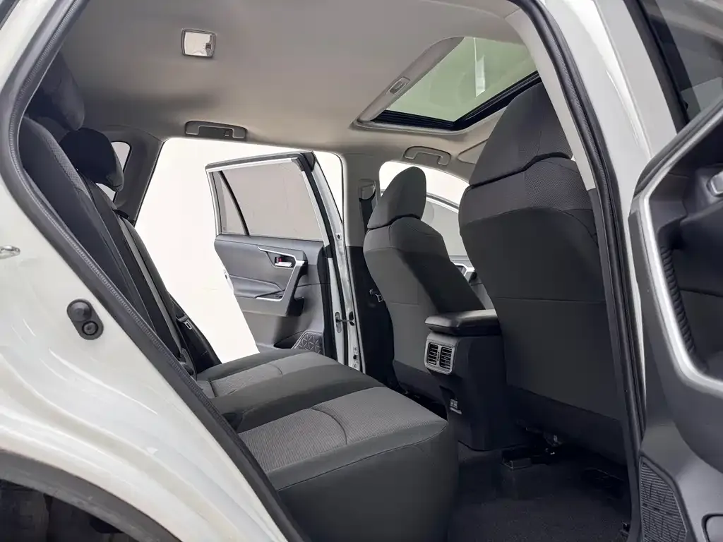 Toyota RAV4 2021 из CN, фото 9