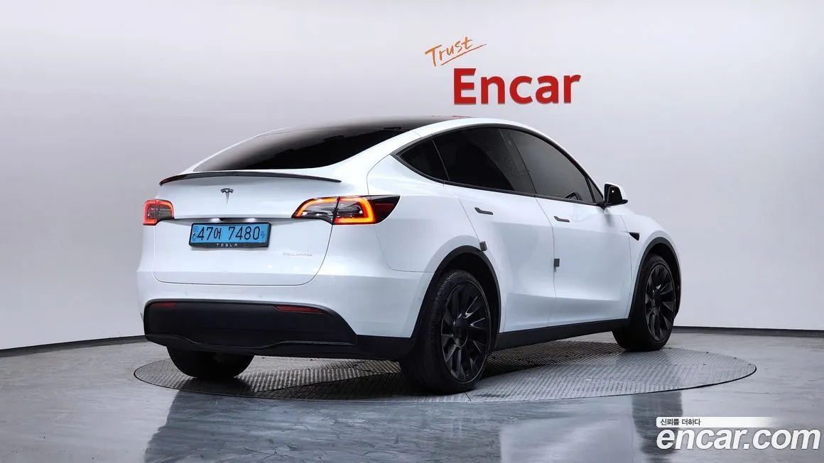 Tesla Model Y 2022 из KR, фото 2