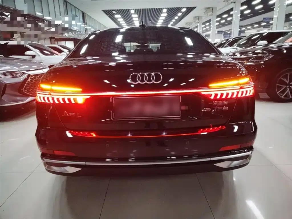 Audi A6L — фото 6