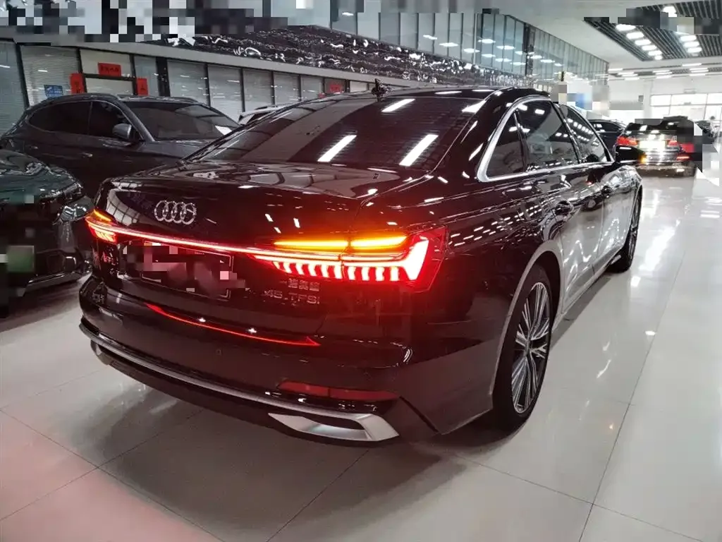 Audi A6L — фото 7